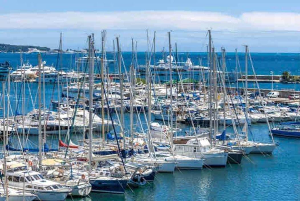 GOLFE JUAN Studio dans résidence avec piscine Vallauris Esterno foto